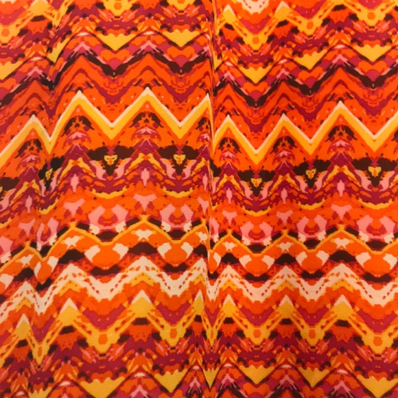 Lularoe Lola skirt, 2XL, pink and orange, BNWT - Picture 2 of 4